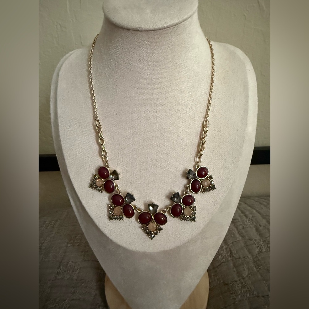 The limited statement necklace